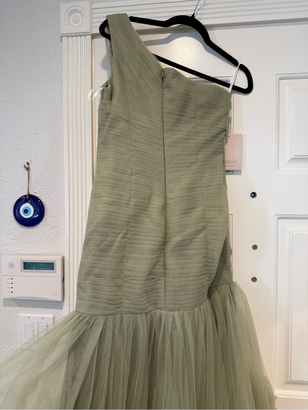 Elegant One-Shoulder Olive Green Evening Gown - Picture 4 of 7